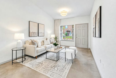 11137 Lost Maples Trl — photo 3