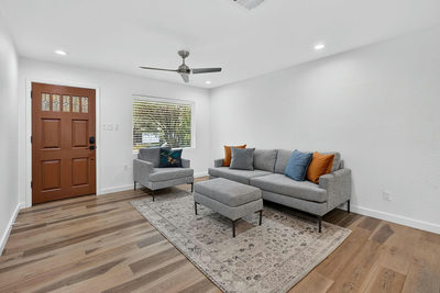 204 Chippendale Ave — photo 2