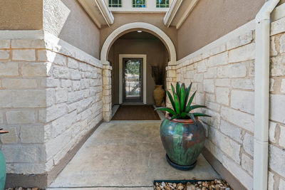 512 Martin Creek Ln — photo 2