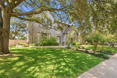 10416 Walpole Ln — photo 2