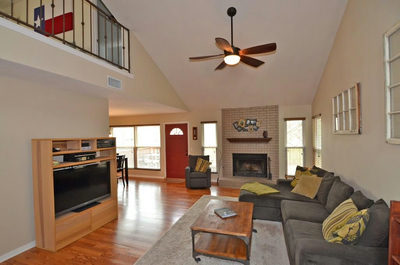 2101 Surrender Ave — photo 2