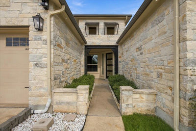 111 Loysoya St — photo 4