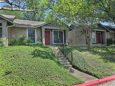 1015 E Yager Ln #172 — photo 2