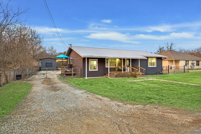 210 Fallwell St — photo 4