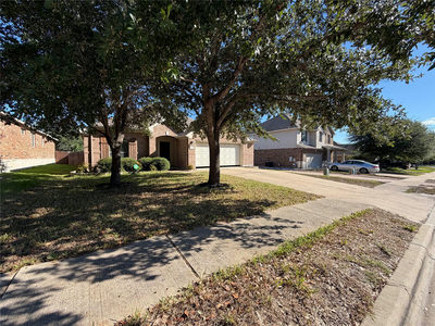 2316 Dovetail St — photo 2