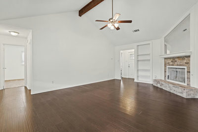 503 Dover Ln — photo 4