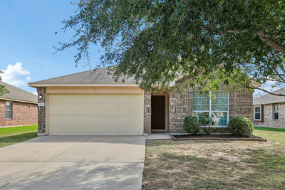 304 Grutsch Dr — photo 2