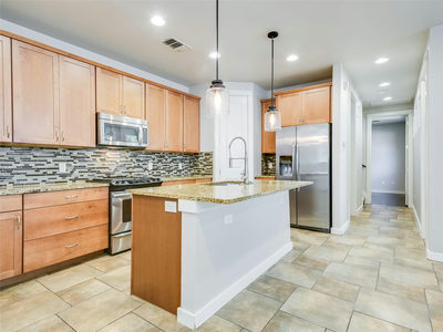 2210 Schriber St #A — photo 3
