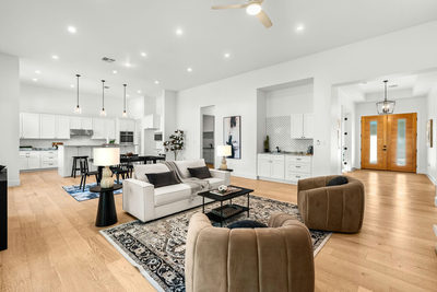 101 Gabriel Woods Dr — photo 2