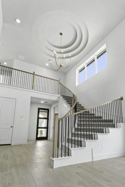 433 Buckaroo Dr — photo 2