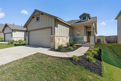 715 Papaya Dr — photo 2