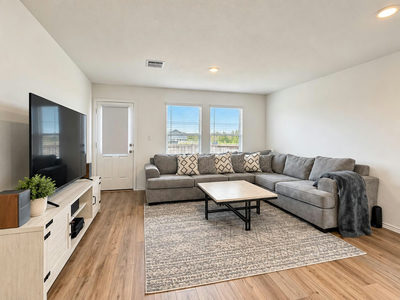 14409 Treyvon Rd — photo 4