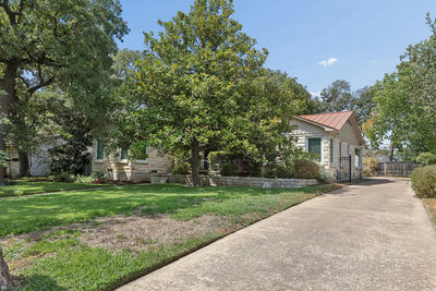 4204 Wildwood Rd — photo 2