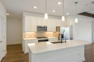 301 Harbors Ln — photo 4