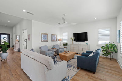 705 Castillo Bnd — photo 4