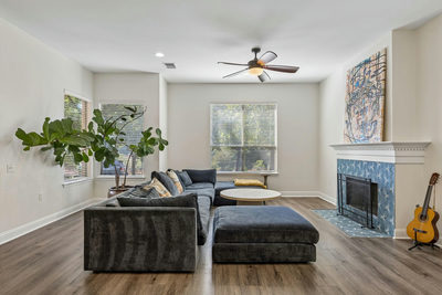 2700 Tom Miller St — photo 4