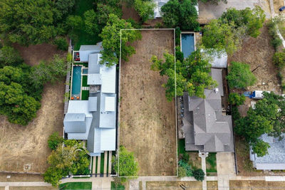 1173 San Bernard St — photo 3