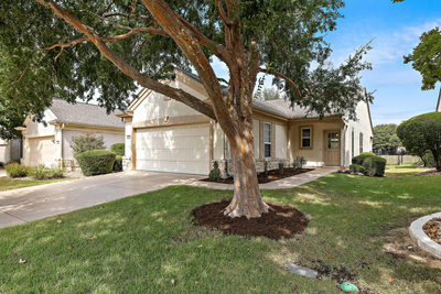 210 Crockett Loop — photo 3