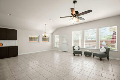 285 Bridgestone Way — photo 4