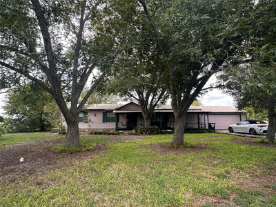 9732 FM 621 — photo 3