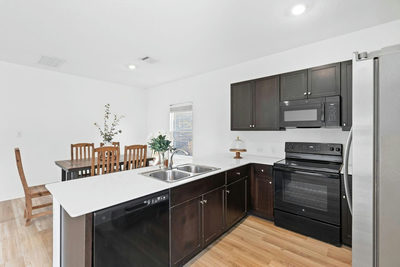 220 Standing Rock Ln — photo 2