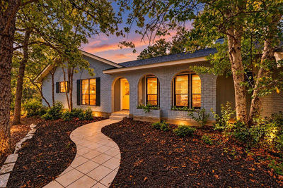 111 Post Oak Dr — photo 3