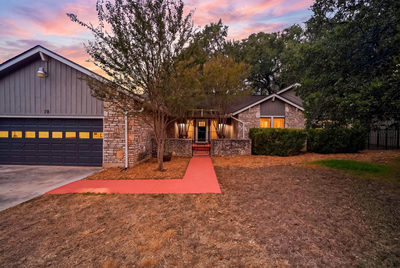 78 Woodcreek Dr — photo 2