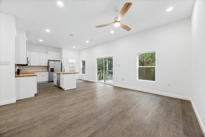 26 Wood Glen Dr — photo 4