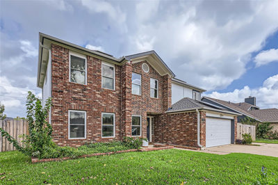 500 Hawthorne Ln — photo 4