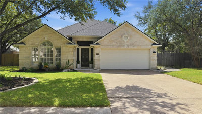 4605 Eagle Feather Dr — photo 2