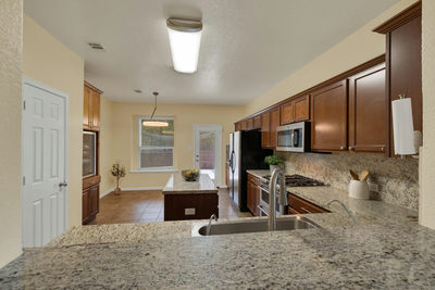 102 Wisteria Way — photo 5