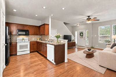 809 Craters Of The Moon Blvd — photo 4