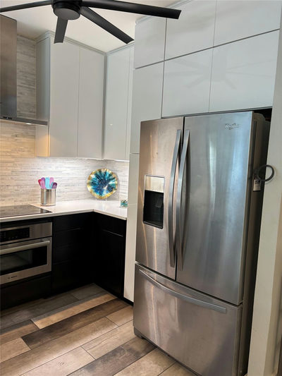 54 Rainey St #319 — photo 5