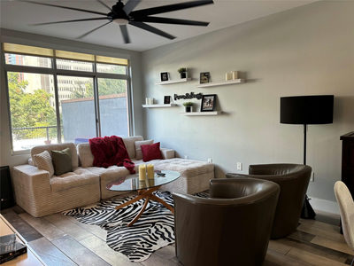 54 Rainey St #319 — photo 2