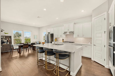 260 Hawthorne Loop — photo 4