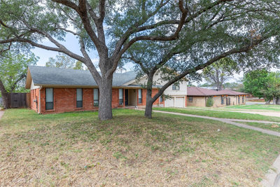 926 Harrison Ave — photo 2