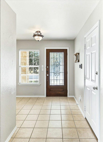 211 Falcon Ln — photo 5