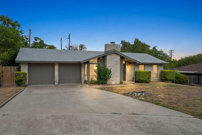 802 Riddlewood Dr — photo 4