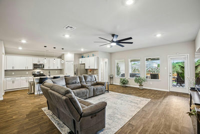 565 Apache Plum Dr — photo 4