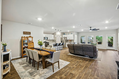 565 Apache Plum Dr — photo 2