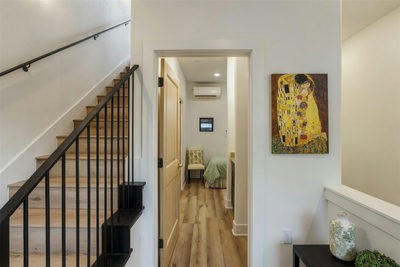 605 E 55th St #6 — photo 4