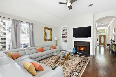 7435 Fireoak Dr — photo 2