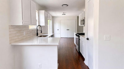 13800 Spring Heath Rd — photo 2