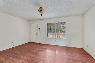 1113 Lawson Ln — photo 4