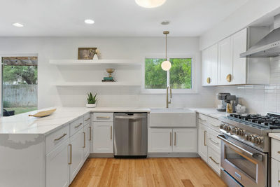 9104 Texas Oaks Dr — photo 2