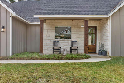 133 Lake Point Way — photo 2