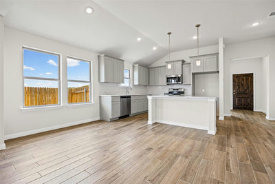 157 Arena Dr — photo 3