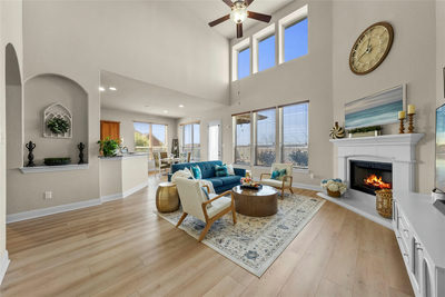 109 Wake Grv — photo 2