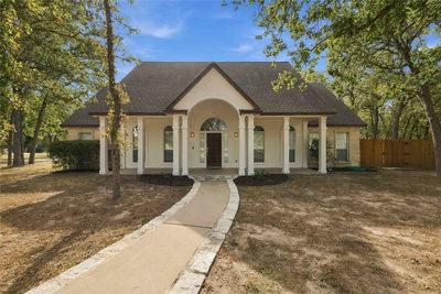 105 Pine Point Cv — photo 2