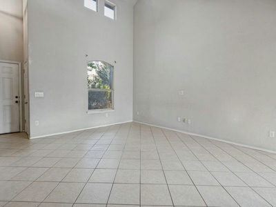 512 Eagle Brook Ln — photo 3